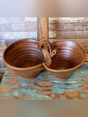 Brownish Red Stoneware Double With Tie In Middle Chips And Dip Etc